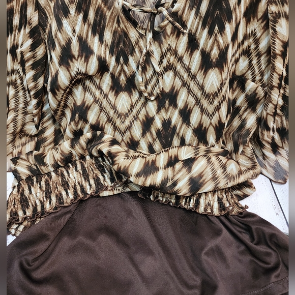AGB Animal Print Peasant Blouse - Large - Picture 2 of 4